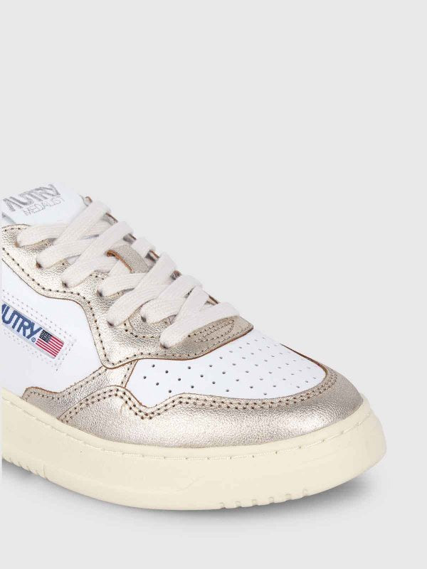 UNISEX SNEAKERS MDLST AUS WILDLEDER UND LEDER FARBE WEISS SILBER