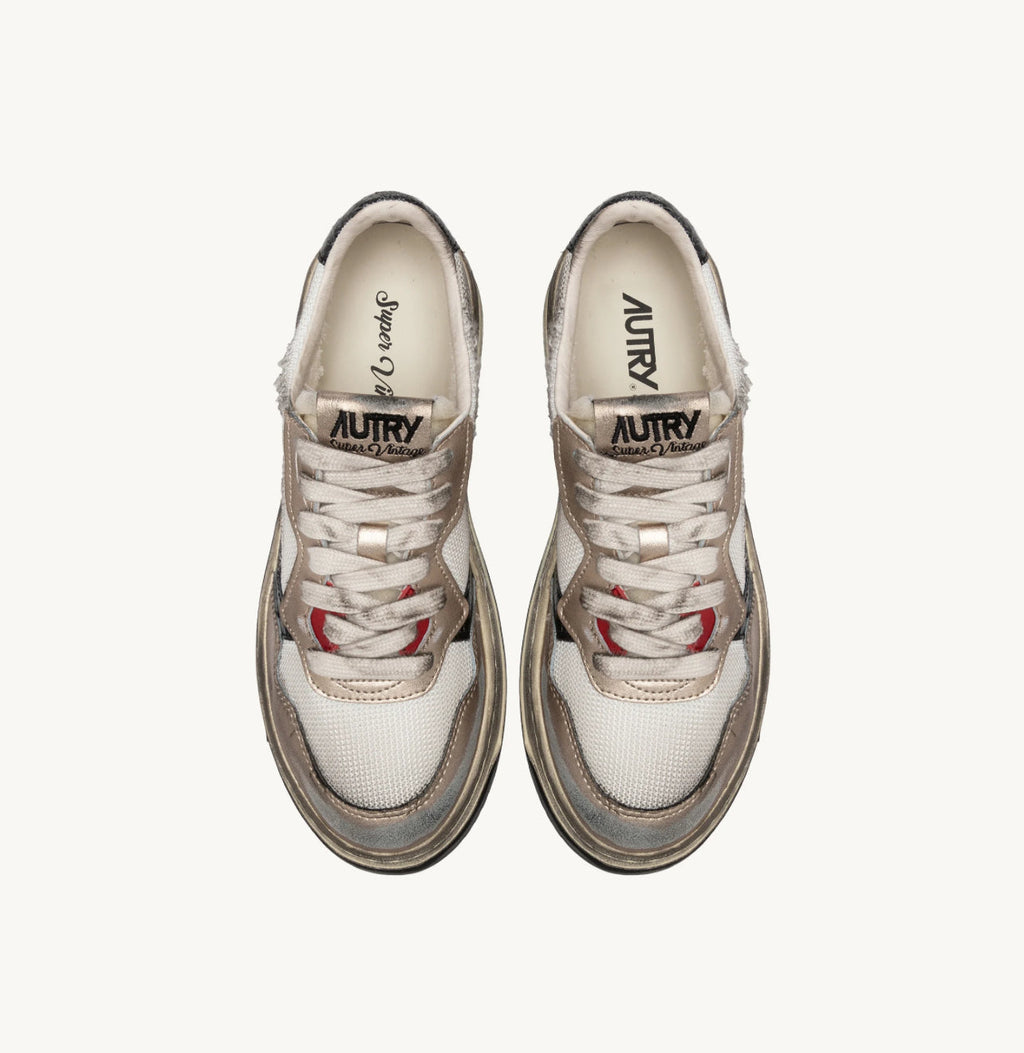 UNISEX SNEAKERS SUPER VINTAGE LOW AUS WEISSEM MESH, GOLDFARBENEM WILDLEDER UND SCHWARZEM LEDER