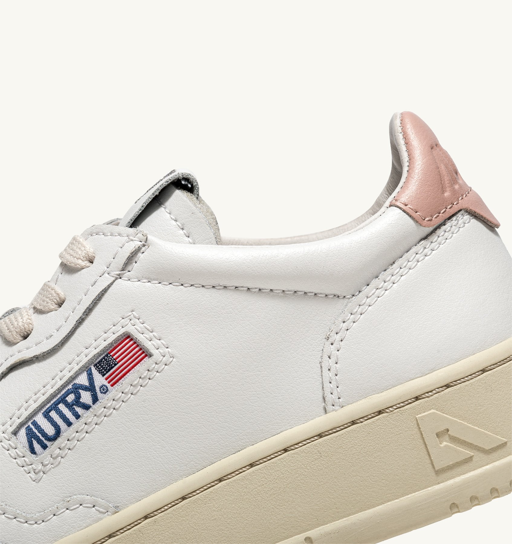 UNISEX SNEAKERS MDLST AUS WILDLEDER UND LEDER FARBE WEISS ROSA