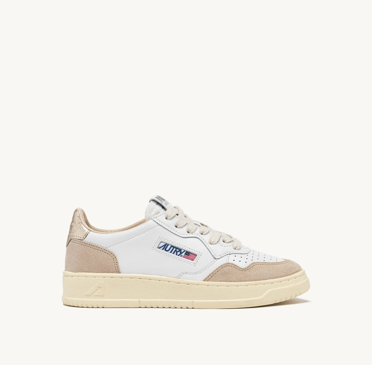 UNISEX SNEAKERS MDLST AUS LEDER UND WILDLEDER IN WEISS UND GOLD