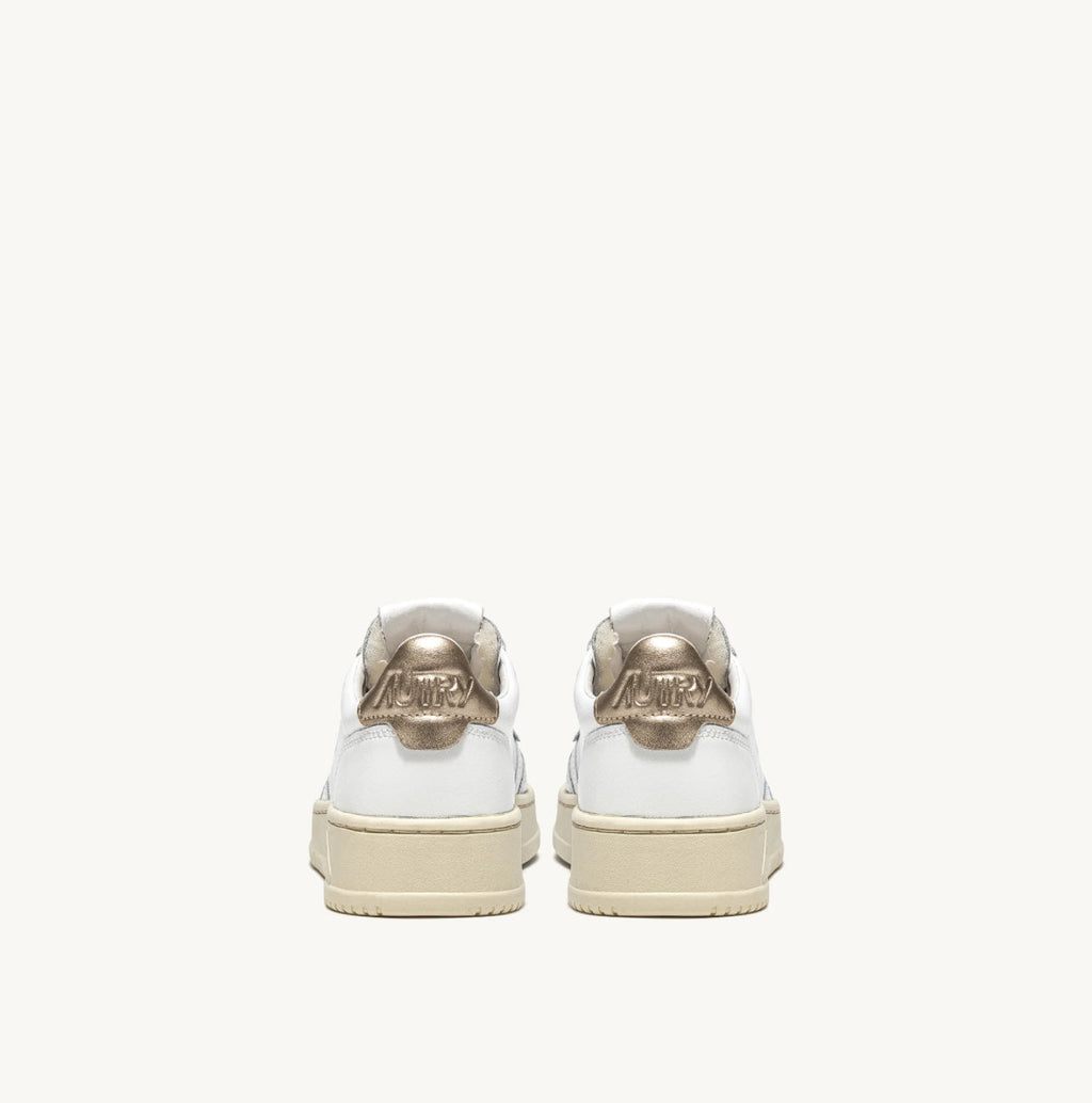 UNISEX SNEAKERS MDLST AUS LEDER IN WEISS UND GOLD METALLIC