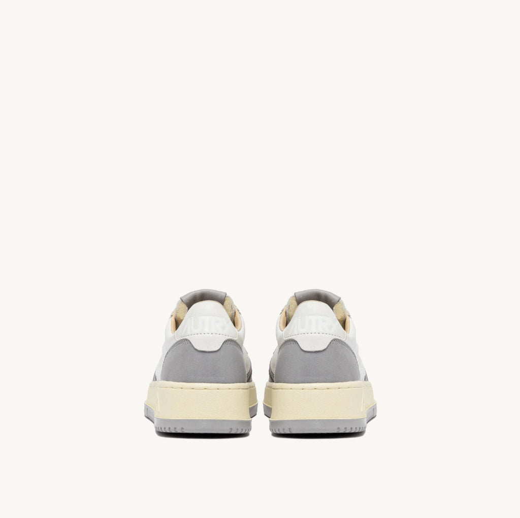 UNISEX SNEAKERS MDLST AUS LEDER IN WEISS UND VAPOR