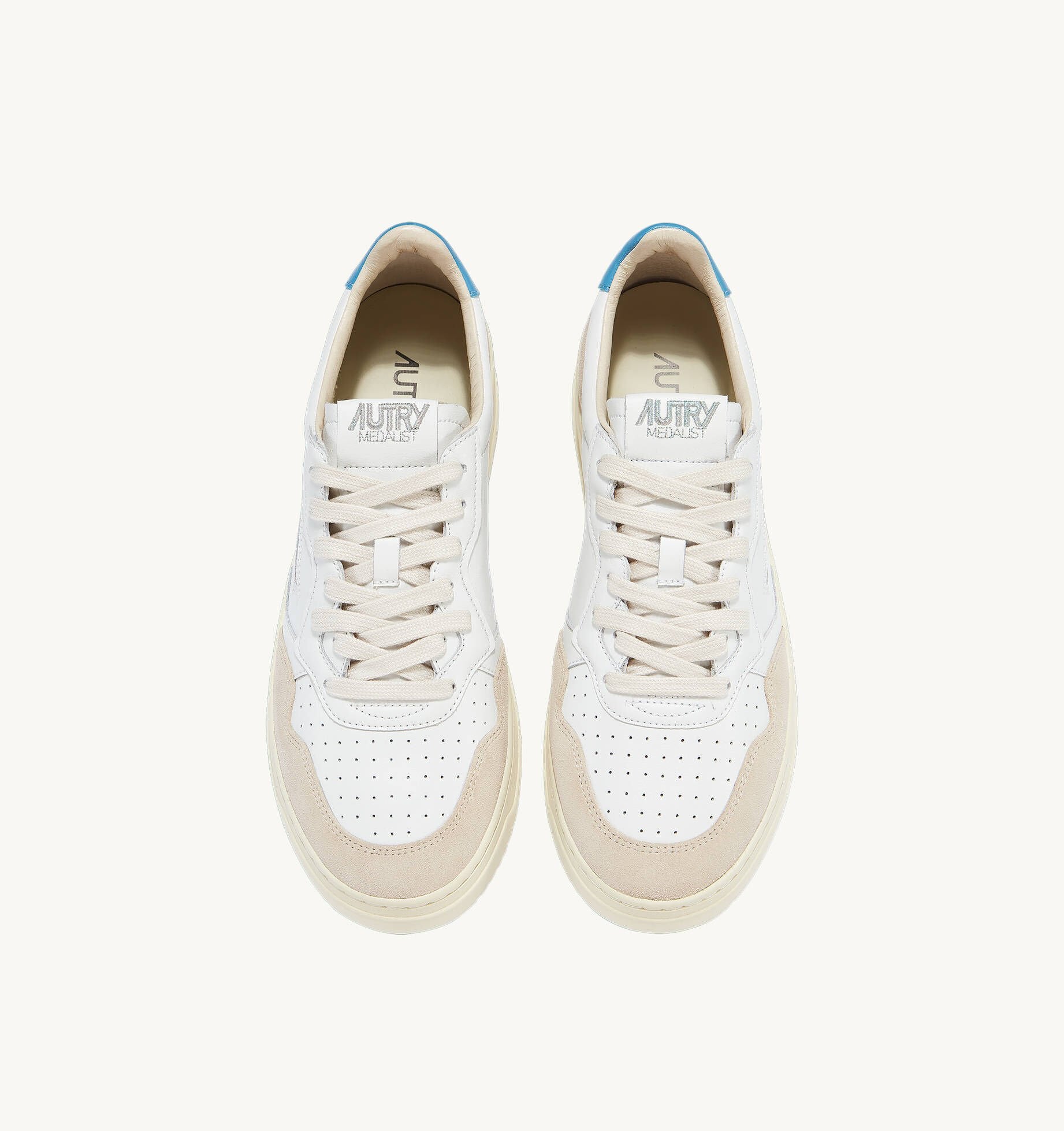 UNISEX SNEAKERS MDLST AUS WILDLEDER UND LEDER FARBE WEISS BABYBLAU