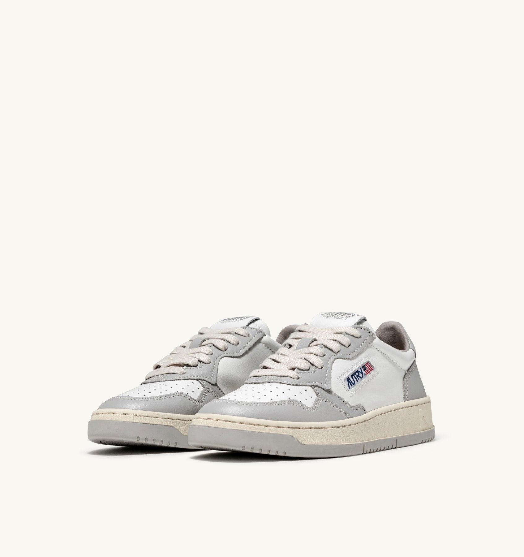UNISEX SNEAKERS MDLST LOW BICOLOR AUS WEISSEM UND VAPOR LEDER